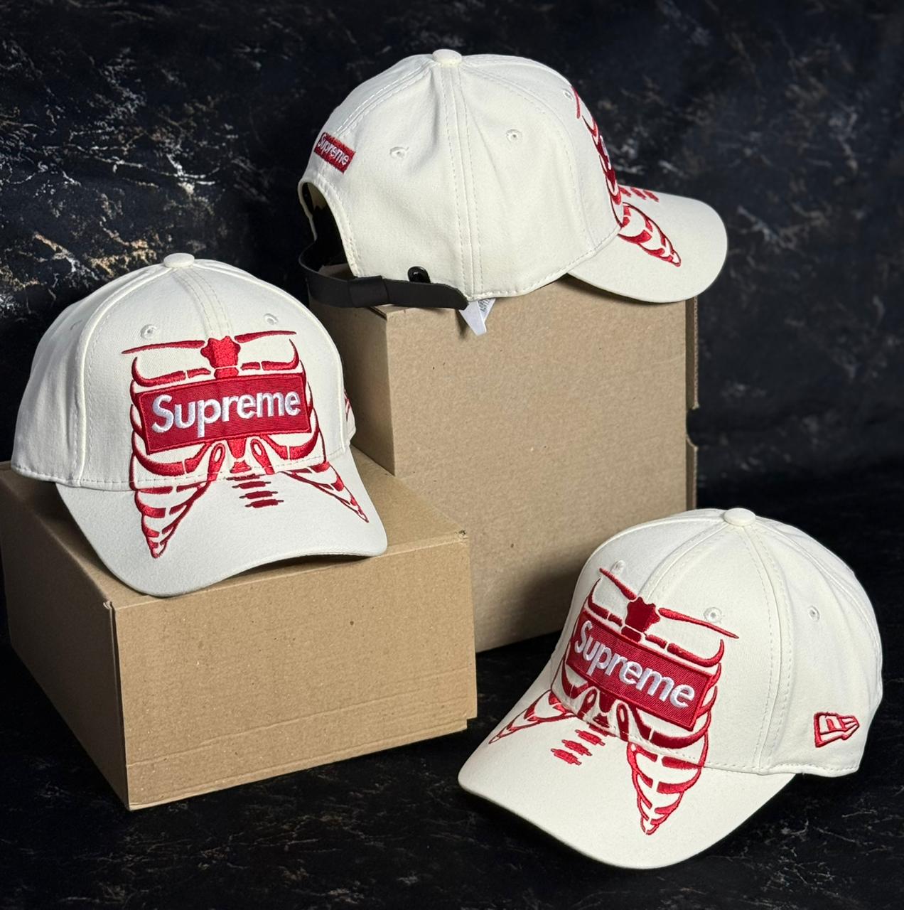 Gorra Supreme